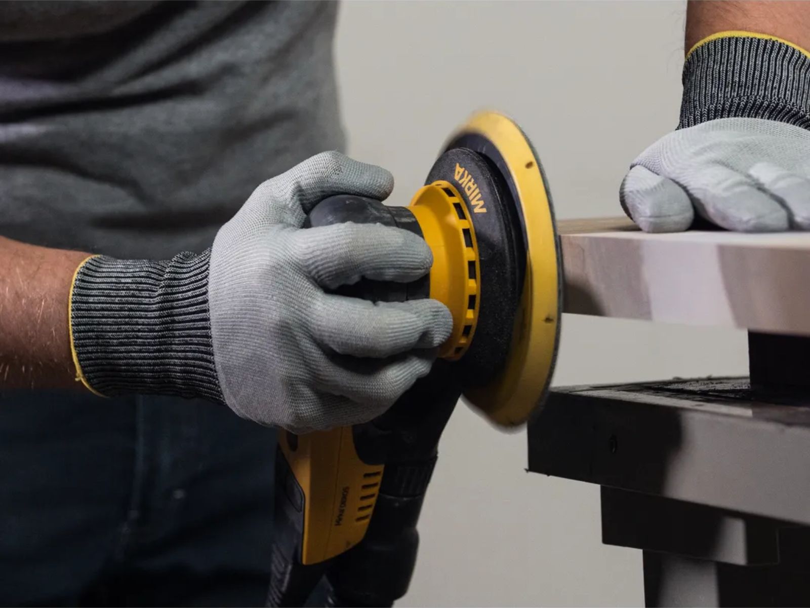 Mirka DEROS II 650 - broušení stolu